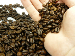 pražené kávové zrná